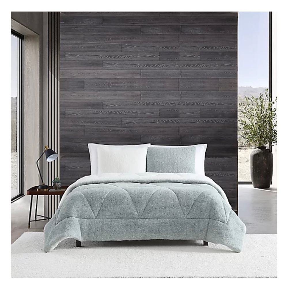 Brand New Ugg Comforter